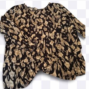 SHEIN Black and White Patterned beautiful blouse babydoll style 3x